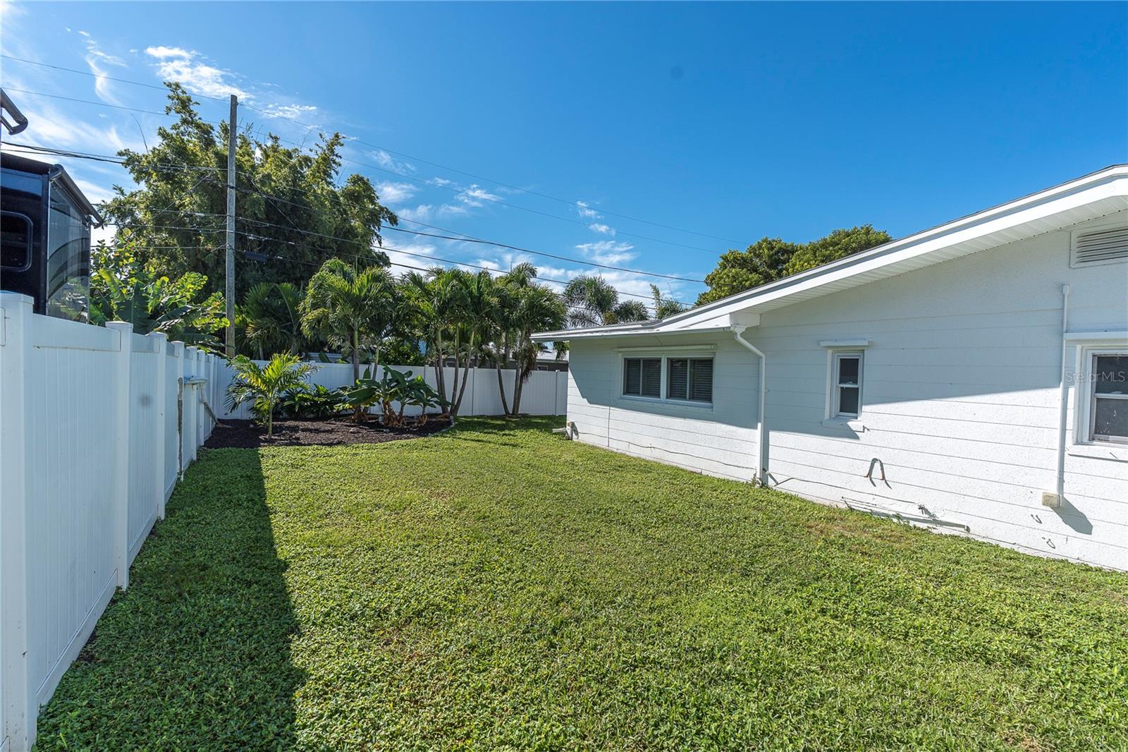 Image 36 of 47 For 4000 49th Avenue S