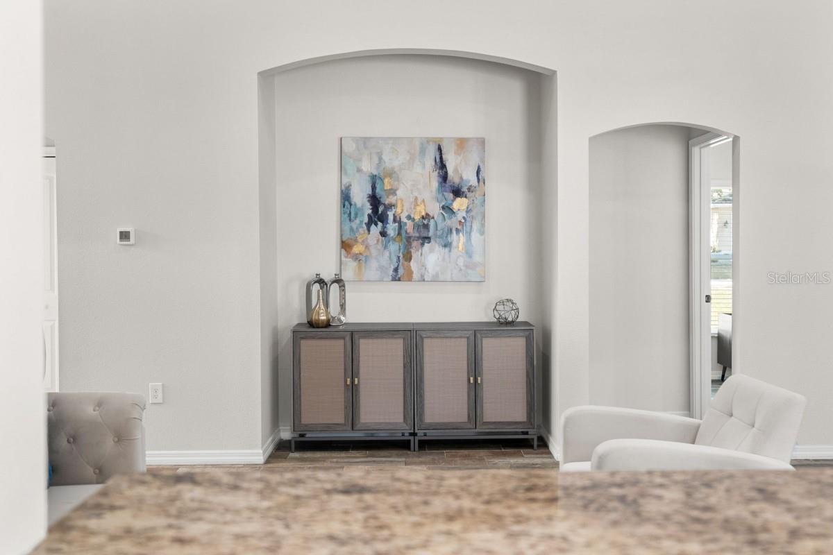 Image 14 of 50 For 1900 Saddlewood Court