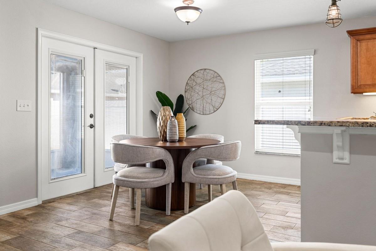 Image 19 of 50 For 1900 Saddlewood Court