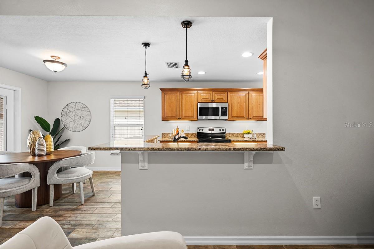 Image 23 of 50 For 1900 Saddlewood Court