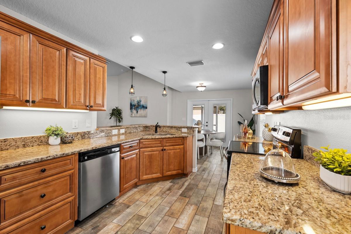 Image 26 of 50 For 1900 Saddlewood Court