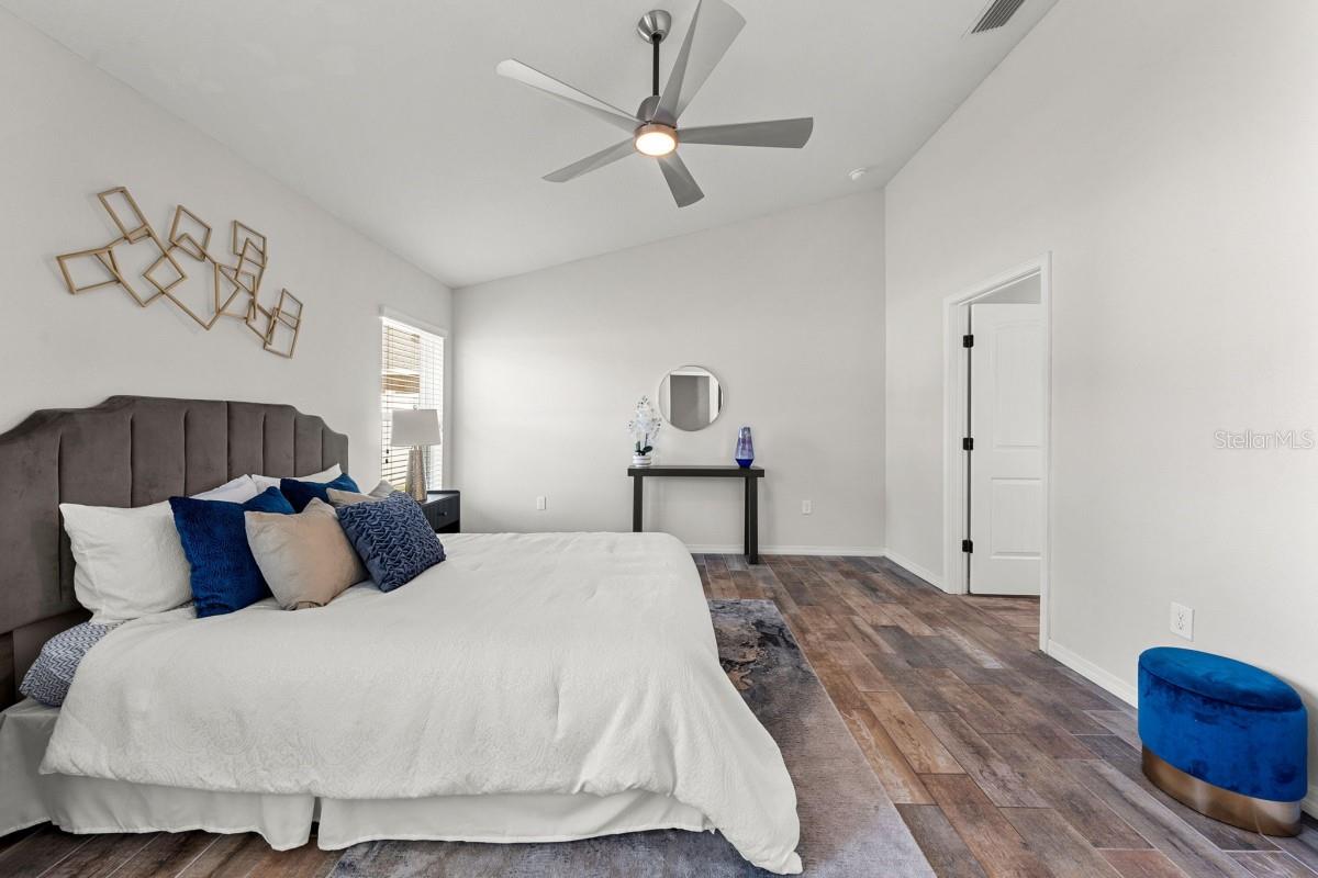 Image 33 of 50 For 1900 Saddlewood Court