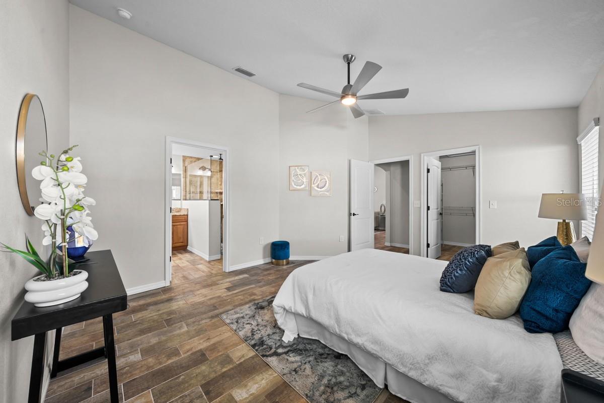 Image 38 of 50 For 1900 Saddlewood Court