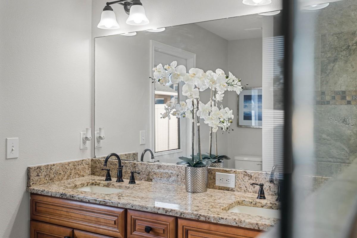 Image 42 of 50 For 1900 Saddlewood Court