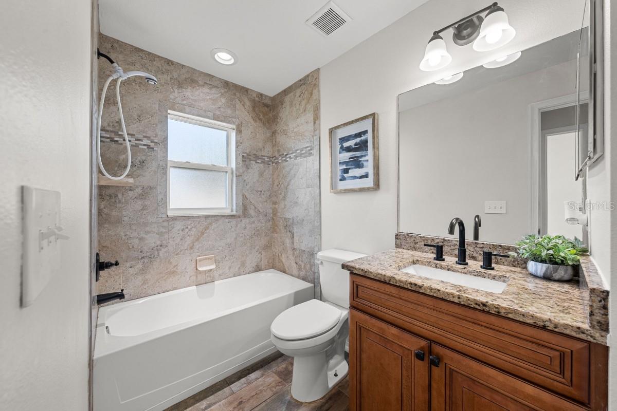 Image 8 of 50 For 1900 Saddlewood Court