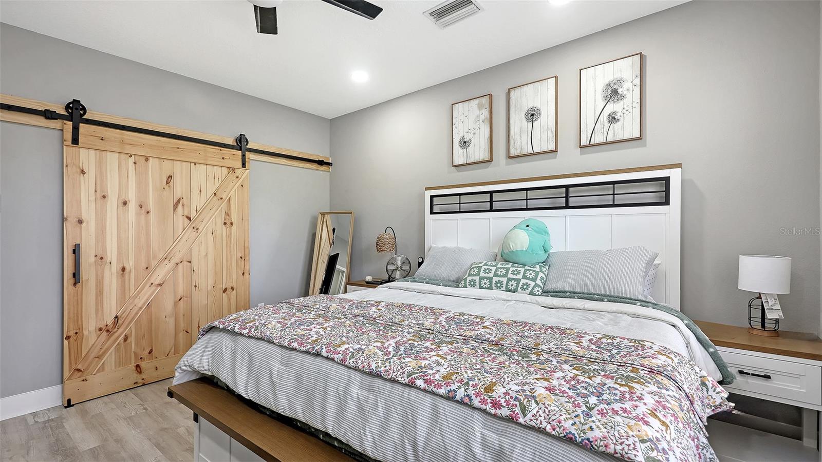 Image 16 of 38 For 3827 Parkridge Circle 1-102