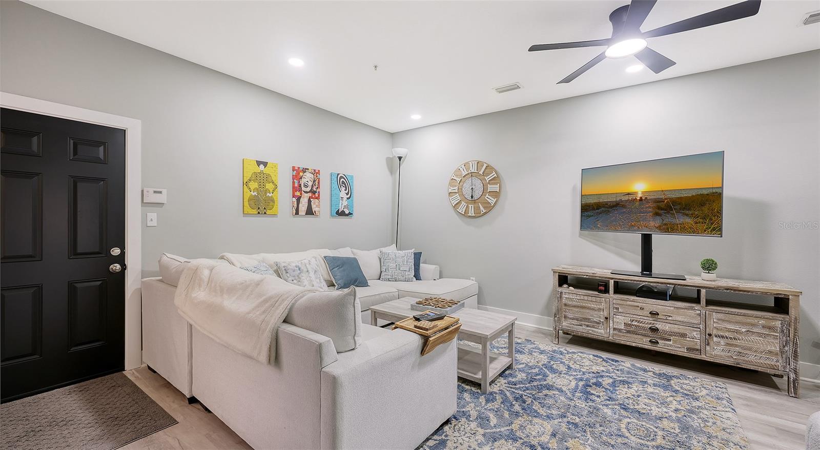 Image 2 of 38 For 3827 Parkridge Circle 1-102