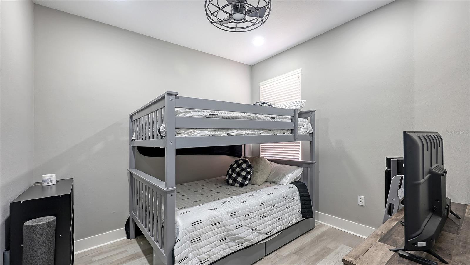 Image 22 of 38 For 3827 Parkridge Circle 1-102