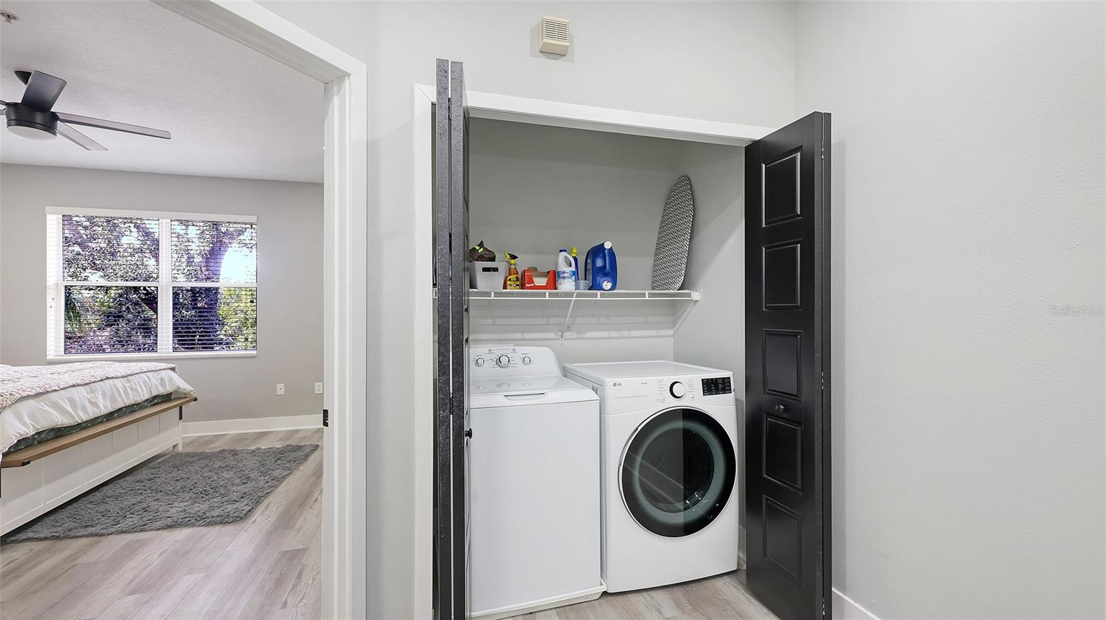 Image 28 of 38 For 3827 Parkridge Circle 1-102