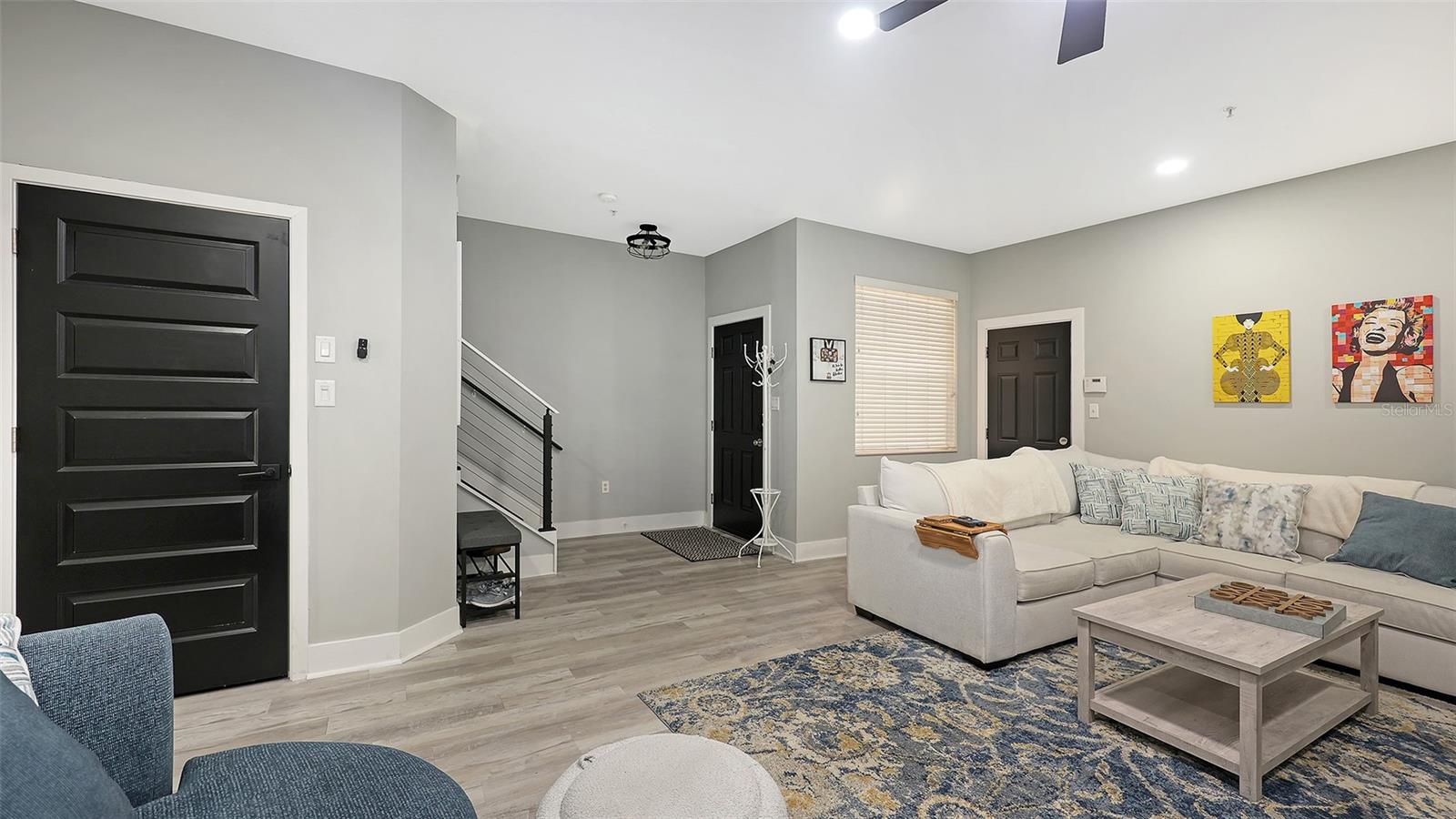 Image 4 of 38 For 3827 Parkridge Circle 1-102