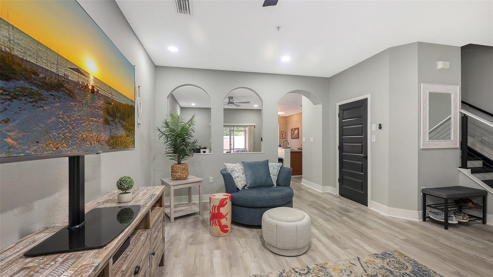 Image 5 of 38 For 3827 Parkridge Circle 1-102