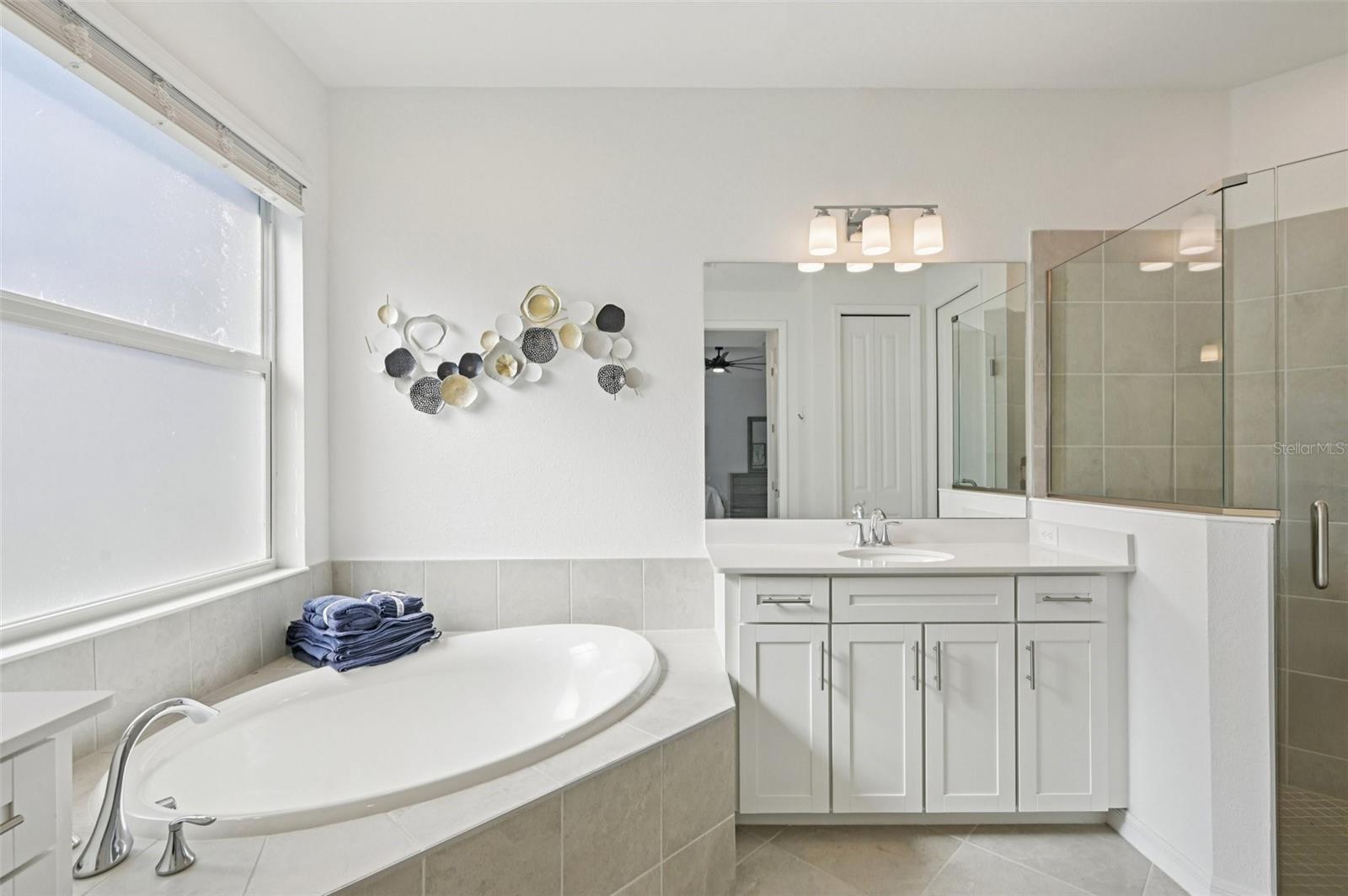 Image 19 of 78 For 17260 Jadestone Court