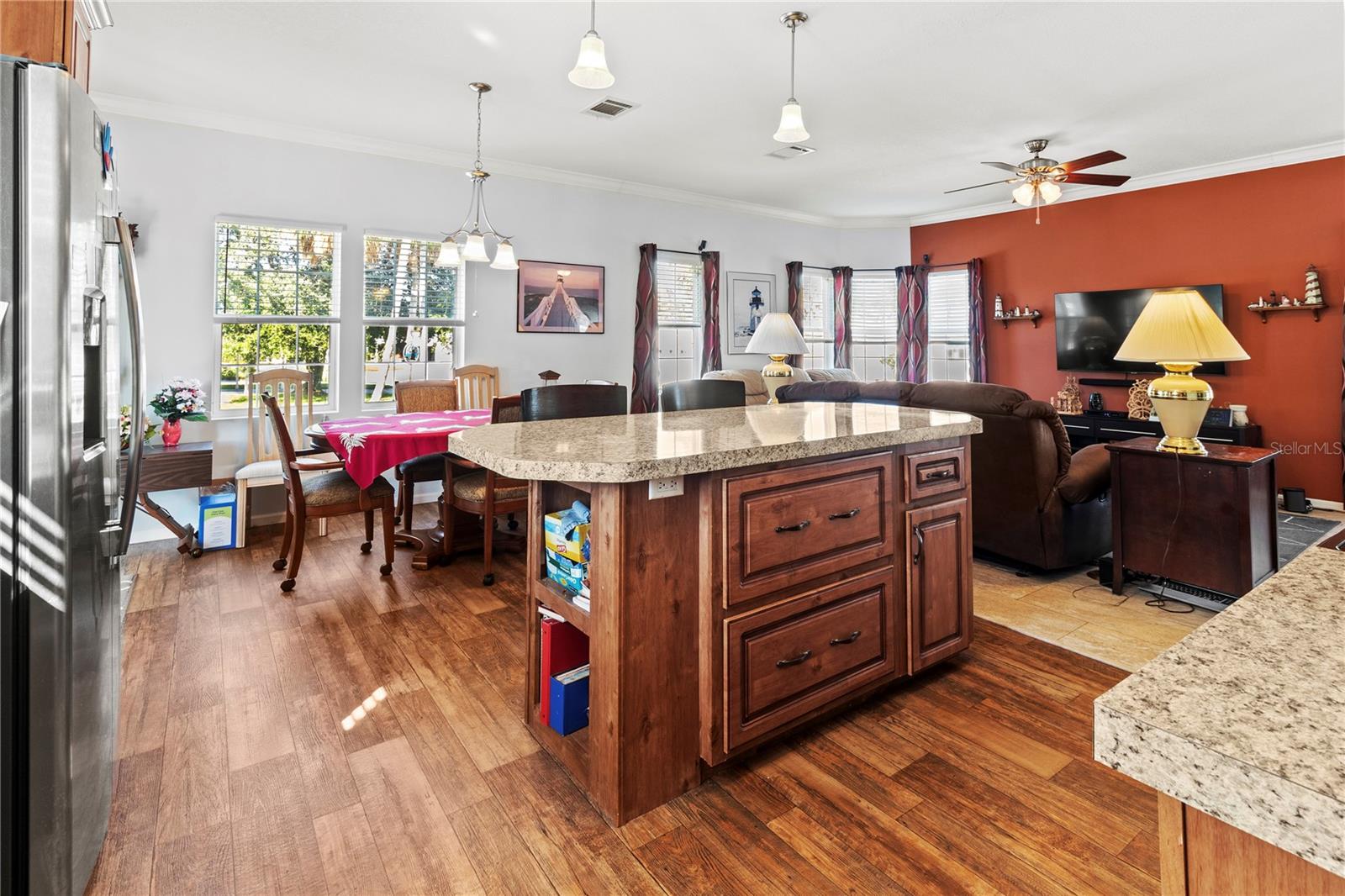 Image 10 of 52 For 1 Meadow Circle