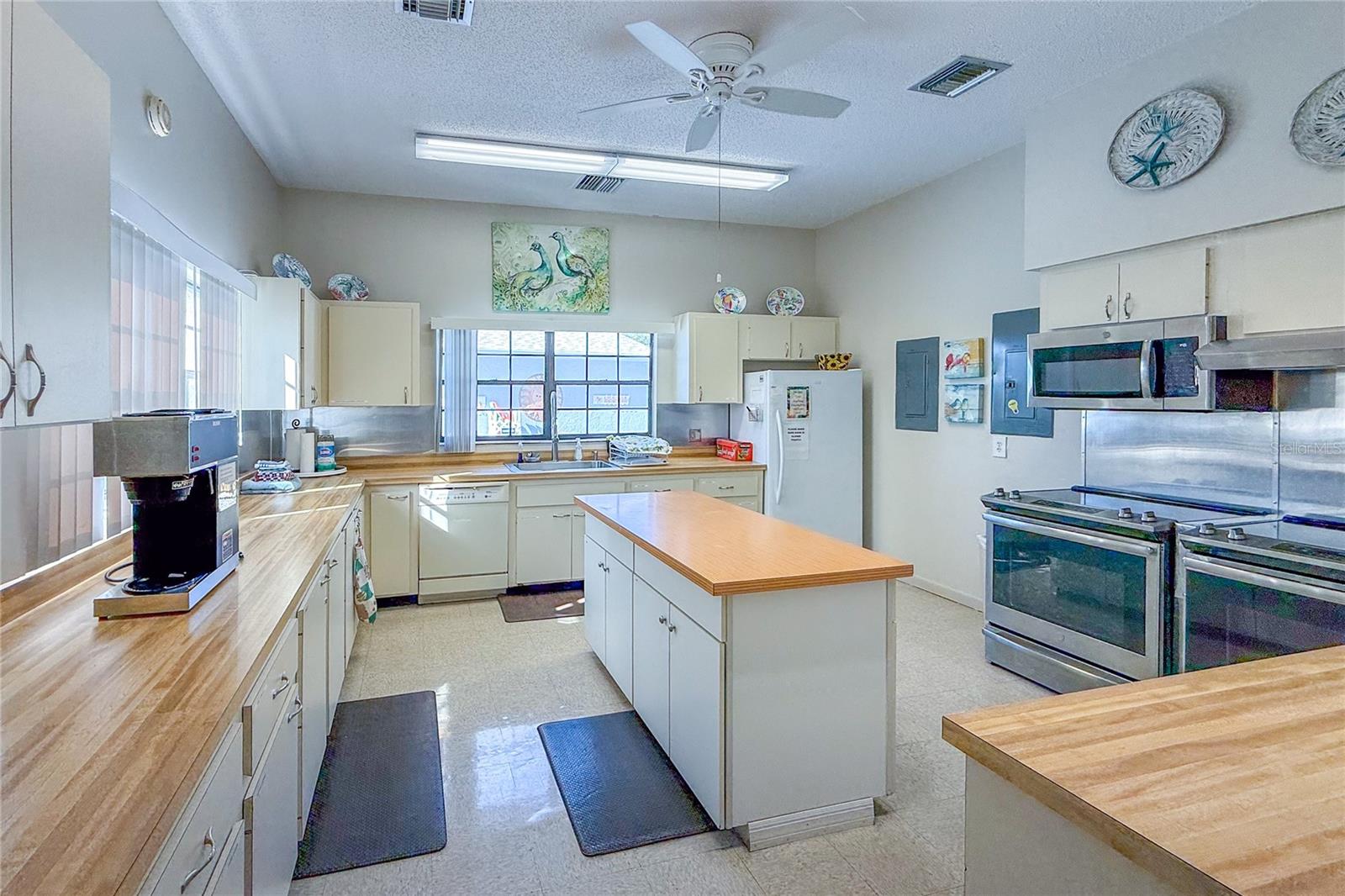 Image 42 of 52 For 1 Meadow Circle