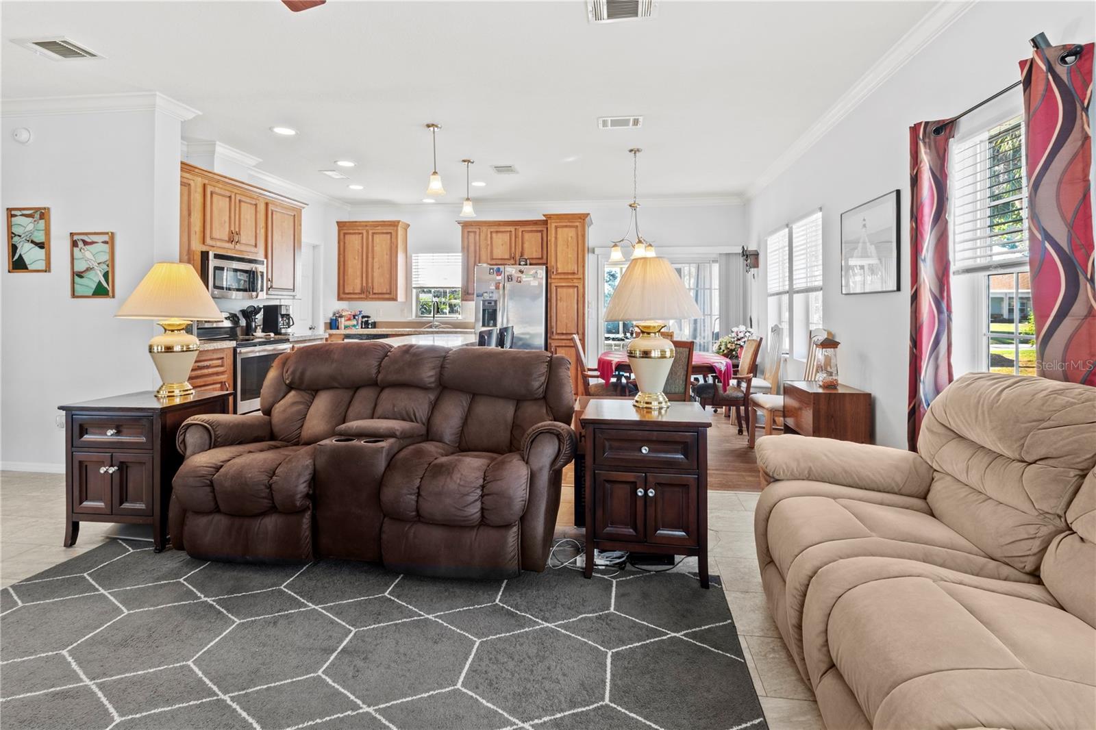 Image 7 of 52 For 1 Meadow Circle