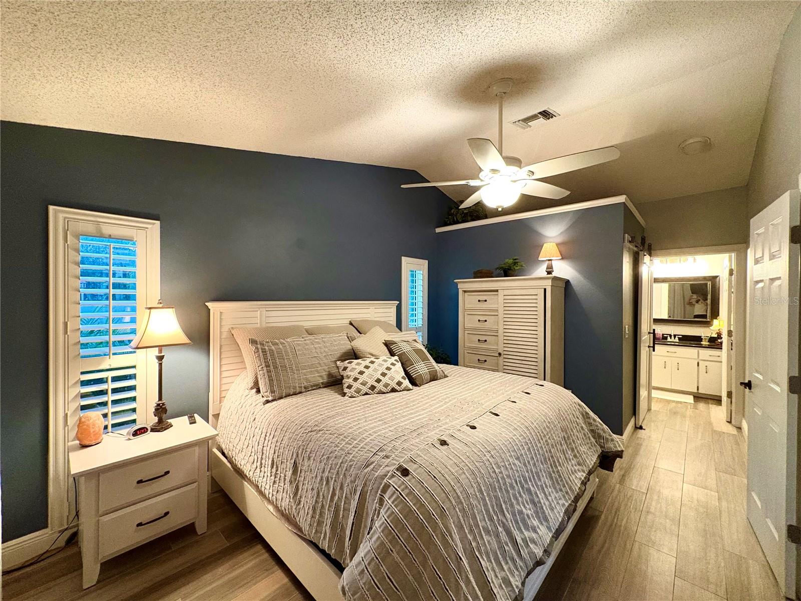 Image 10 of 20 For 802 Woodhill Court