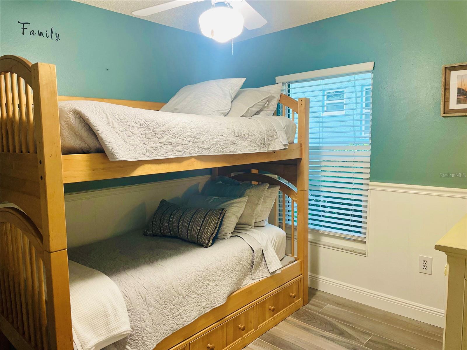 Image 14 of 20 For 802 Woodhill Court