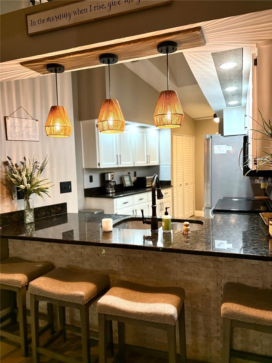 Image 7 of 20 For 802 Woodhill Court