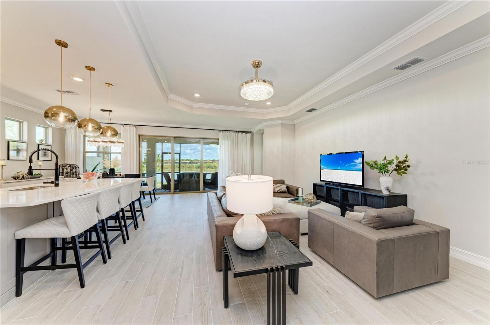 Image 12 of 94 For 576 Ravello Boulevard