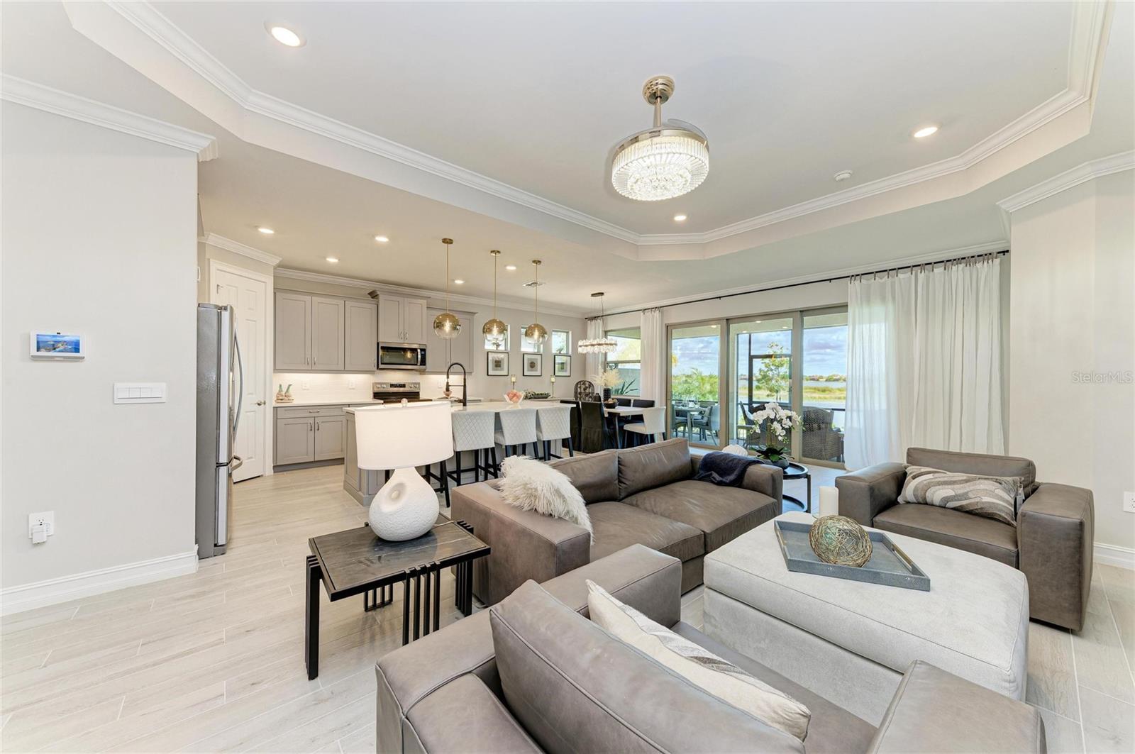 Image 13 of 94 For 576 Ravello Boulevard