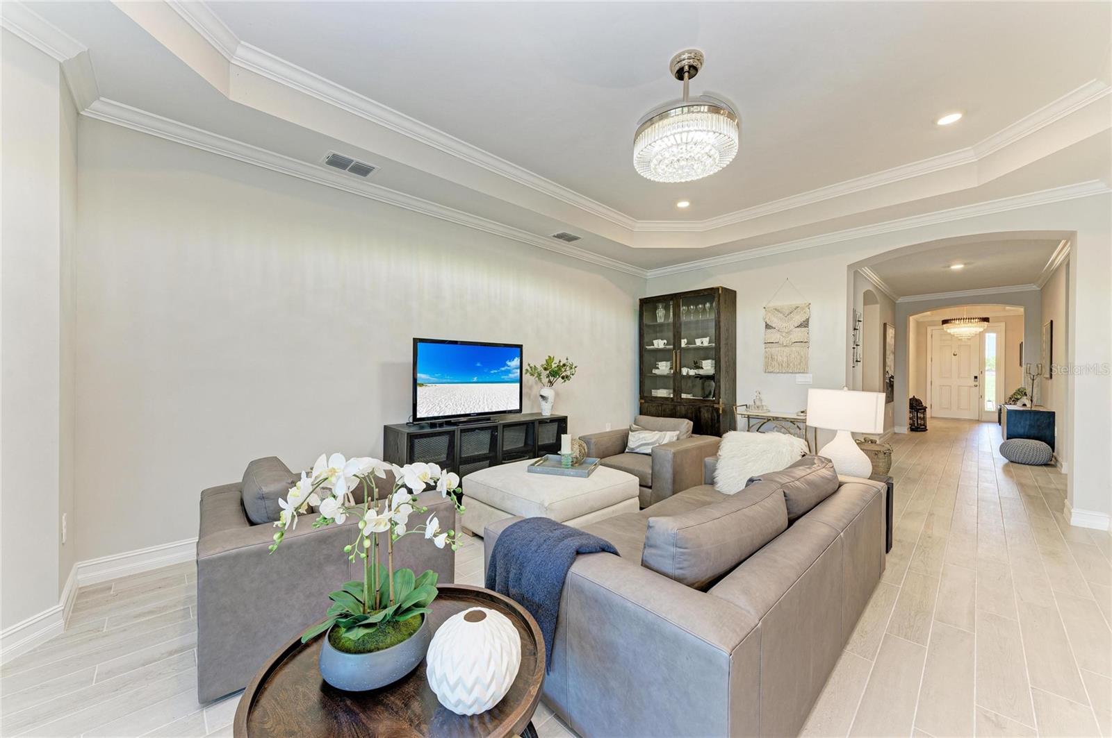 Image 15 of 94 For 576 Ravello Boulevard