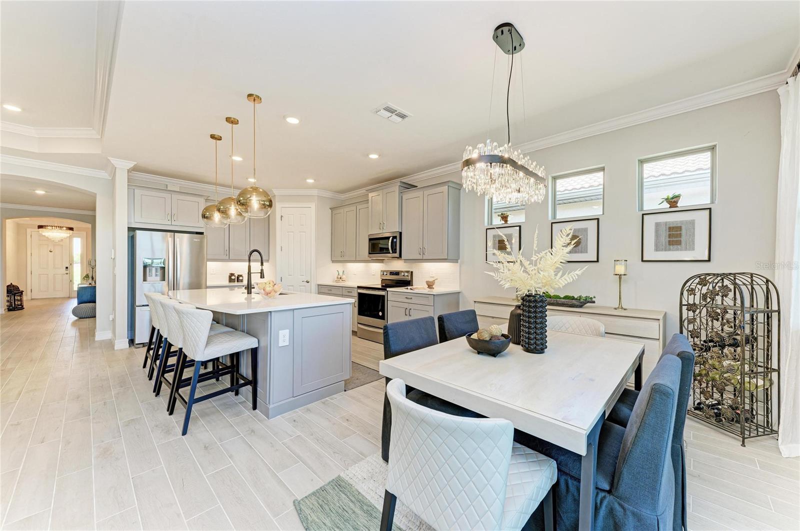 Image 17 of 94 For 576 Ravello Boulevard