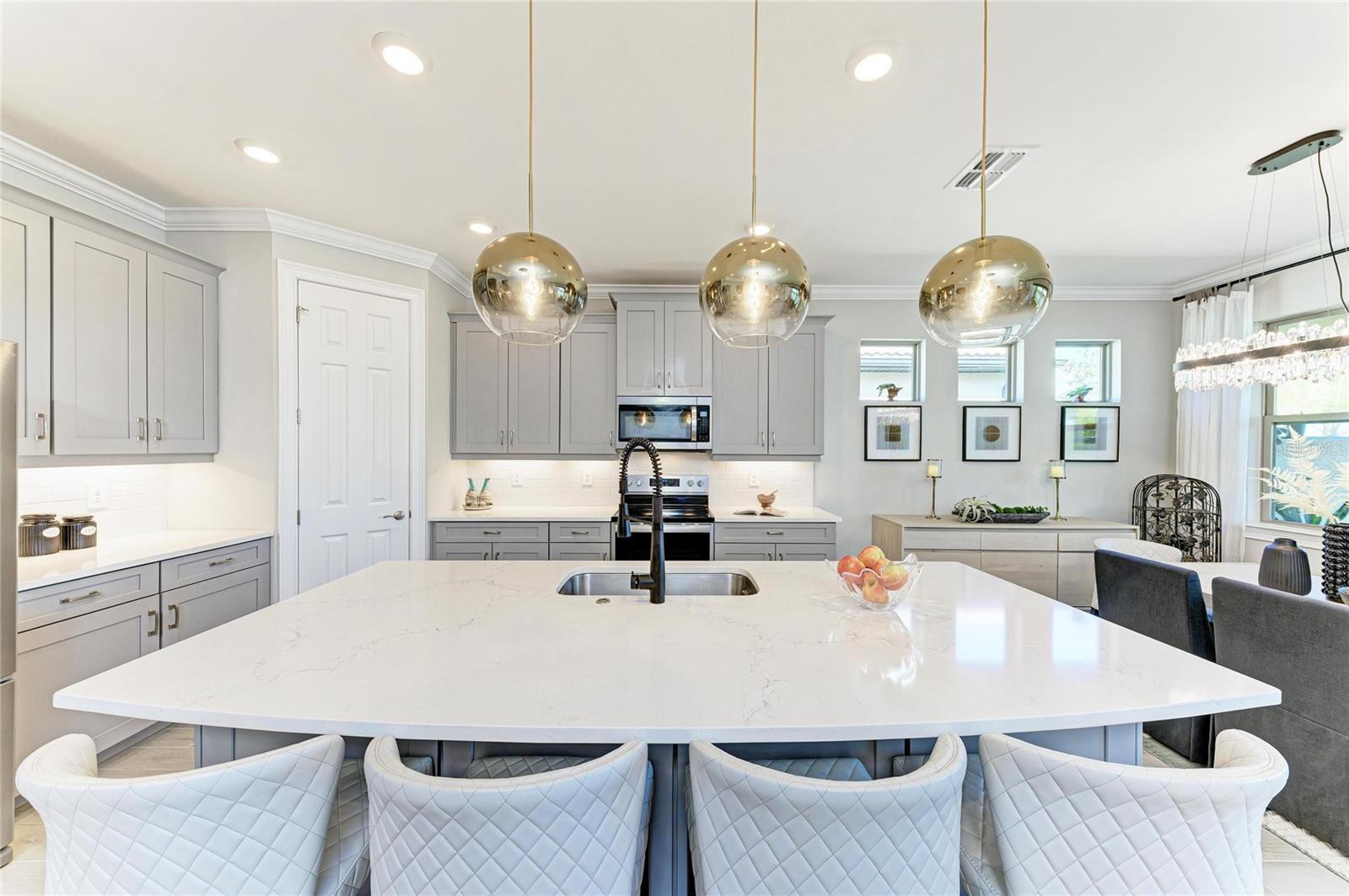 Image 34 of 94 For 576 Ravello Boulevard