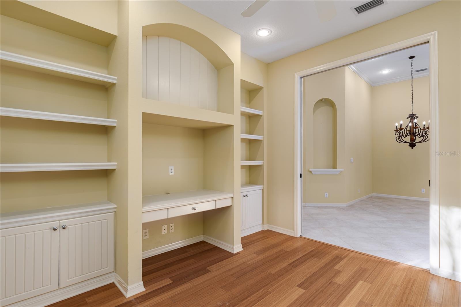 Image 23 of 36 For 7431 Edenmore Street