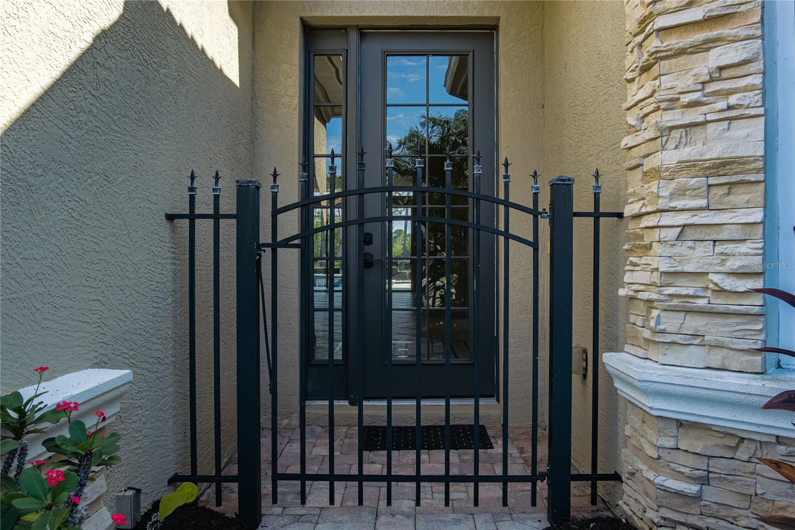 Image 3 of 36 For 7431 Edenmore Street