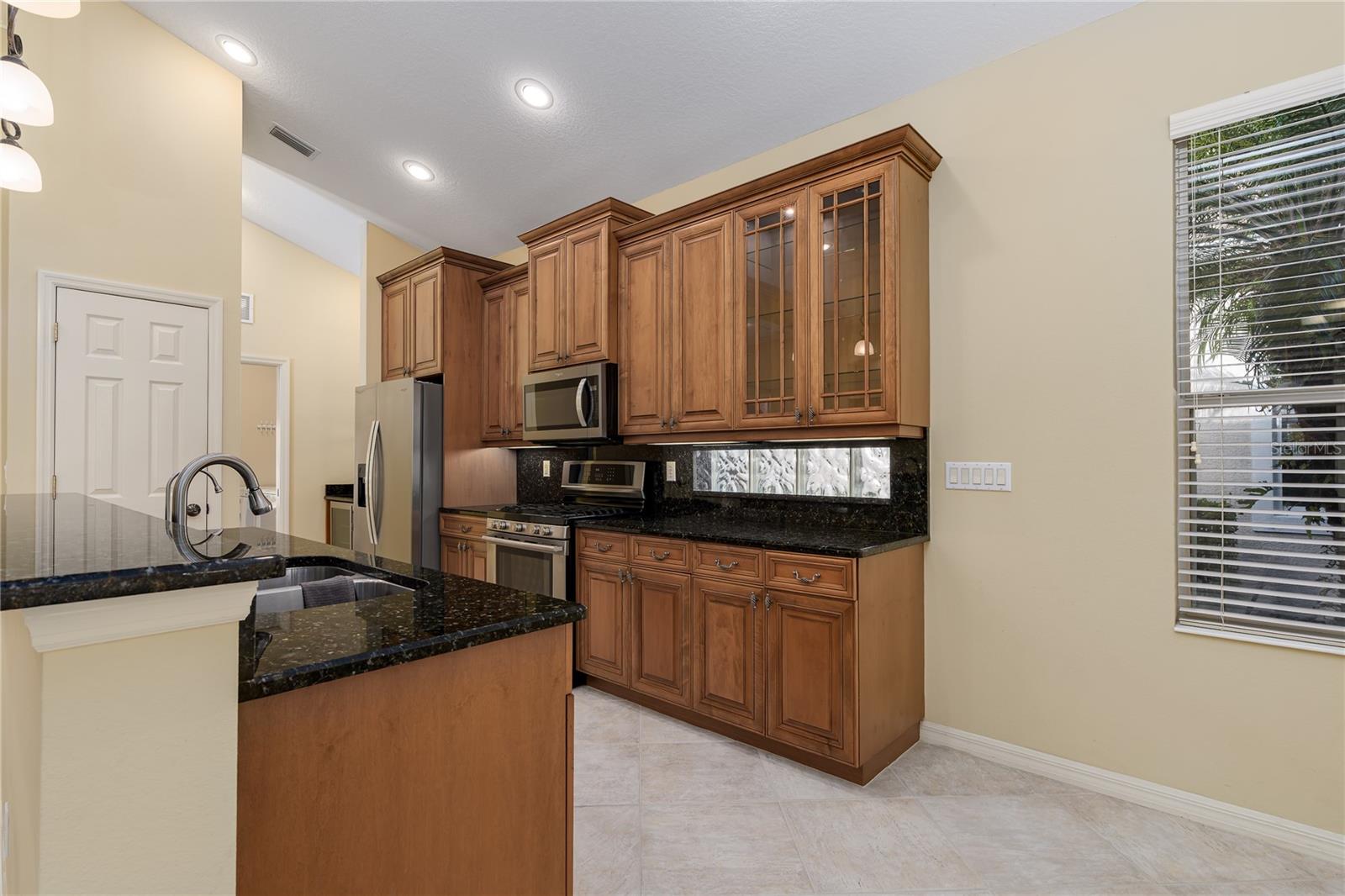 Image 6 of 36 For 7431 Edenmore Street