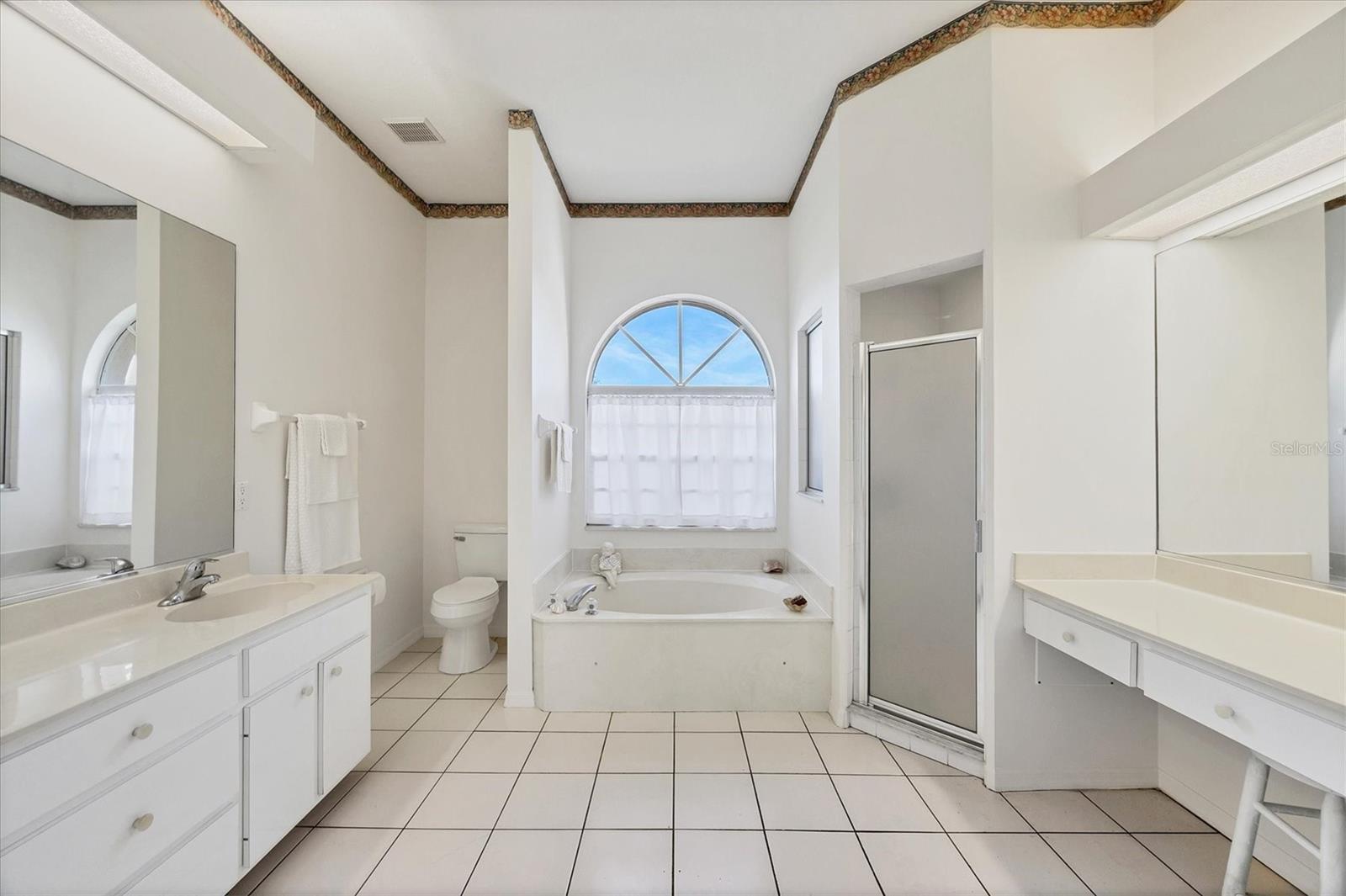 Image 19 of 44 For 306 Bayside Parkway