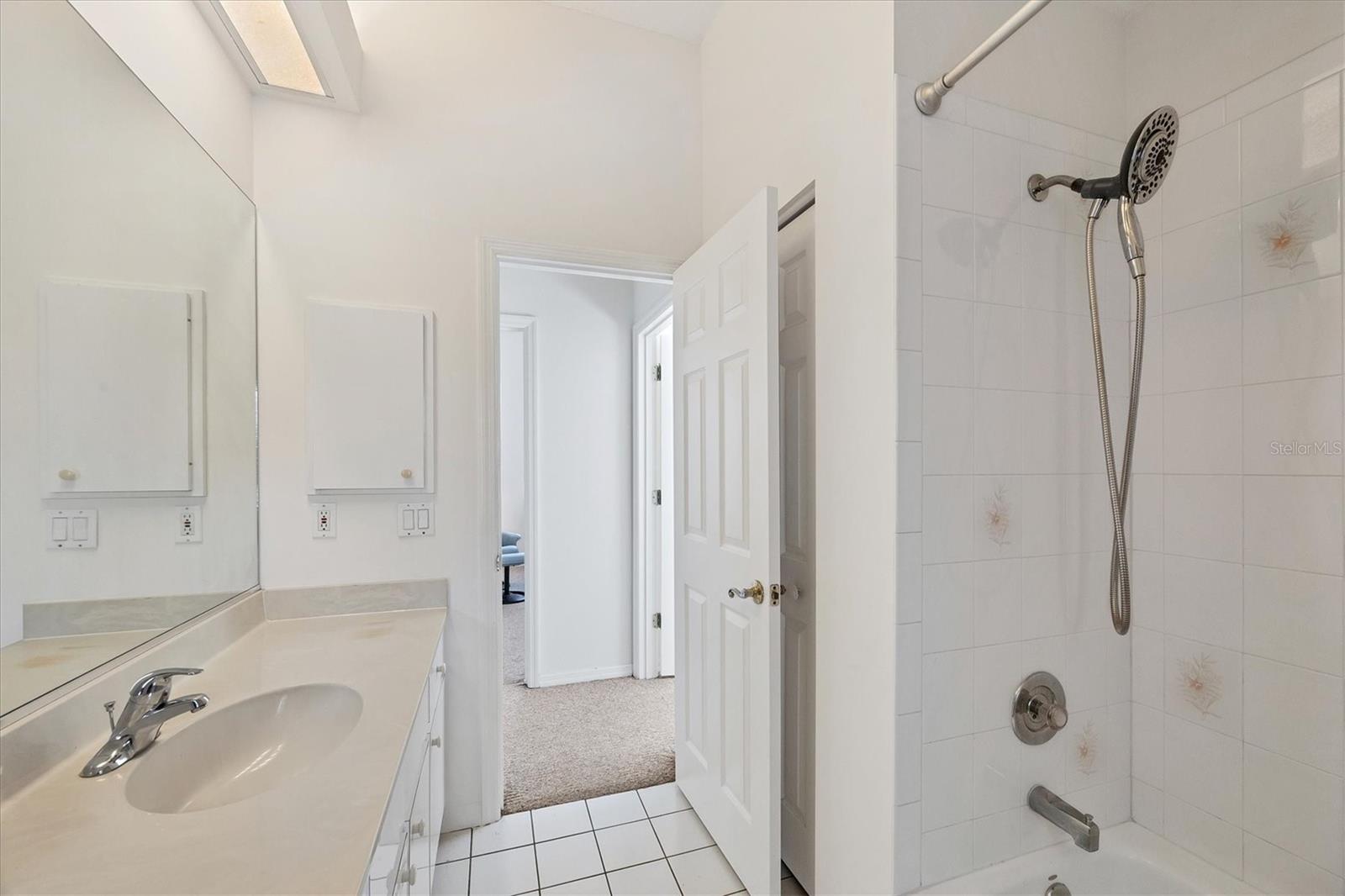 Image 23 of 44 For 306 Bayside Parkway