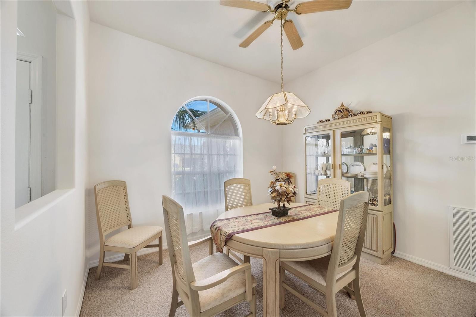 Image 9 of 44 For 306 Bayside Parkway