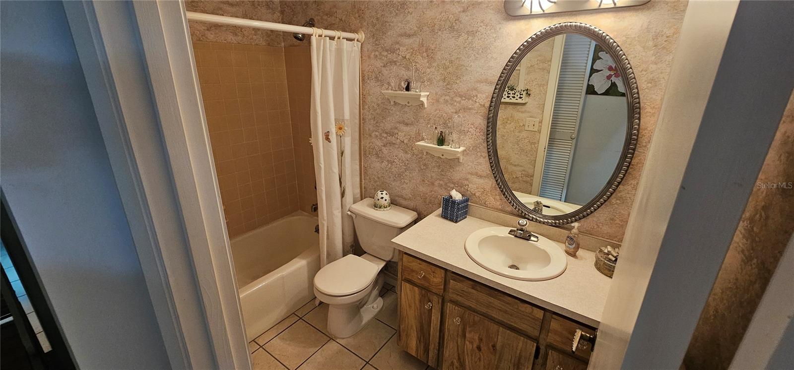 Image 11 of 38 For 64 Circlewood Drive A2-3