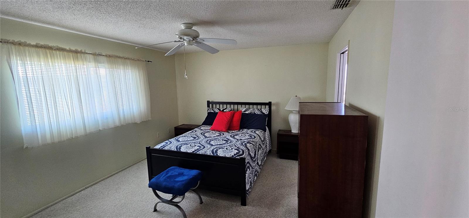 Image 17 of 38 For 64 Circlewood Drive A2-3