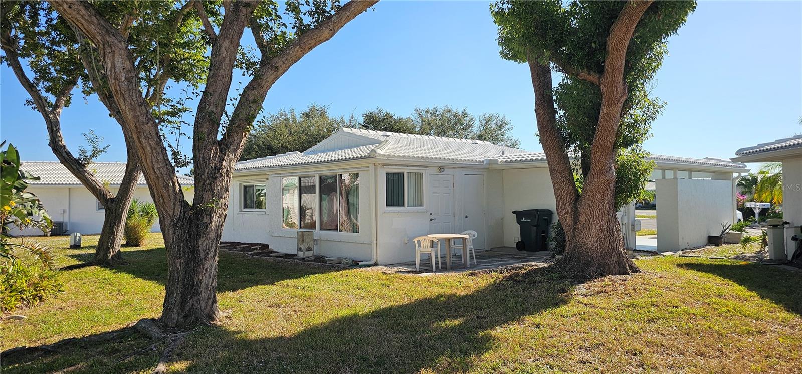 Image 28 of 38 For 64 Circlewood Drive A2-3