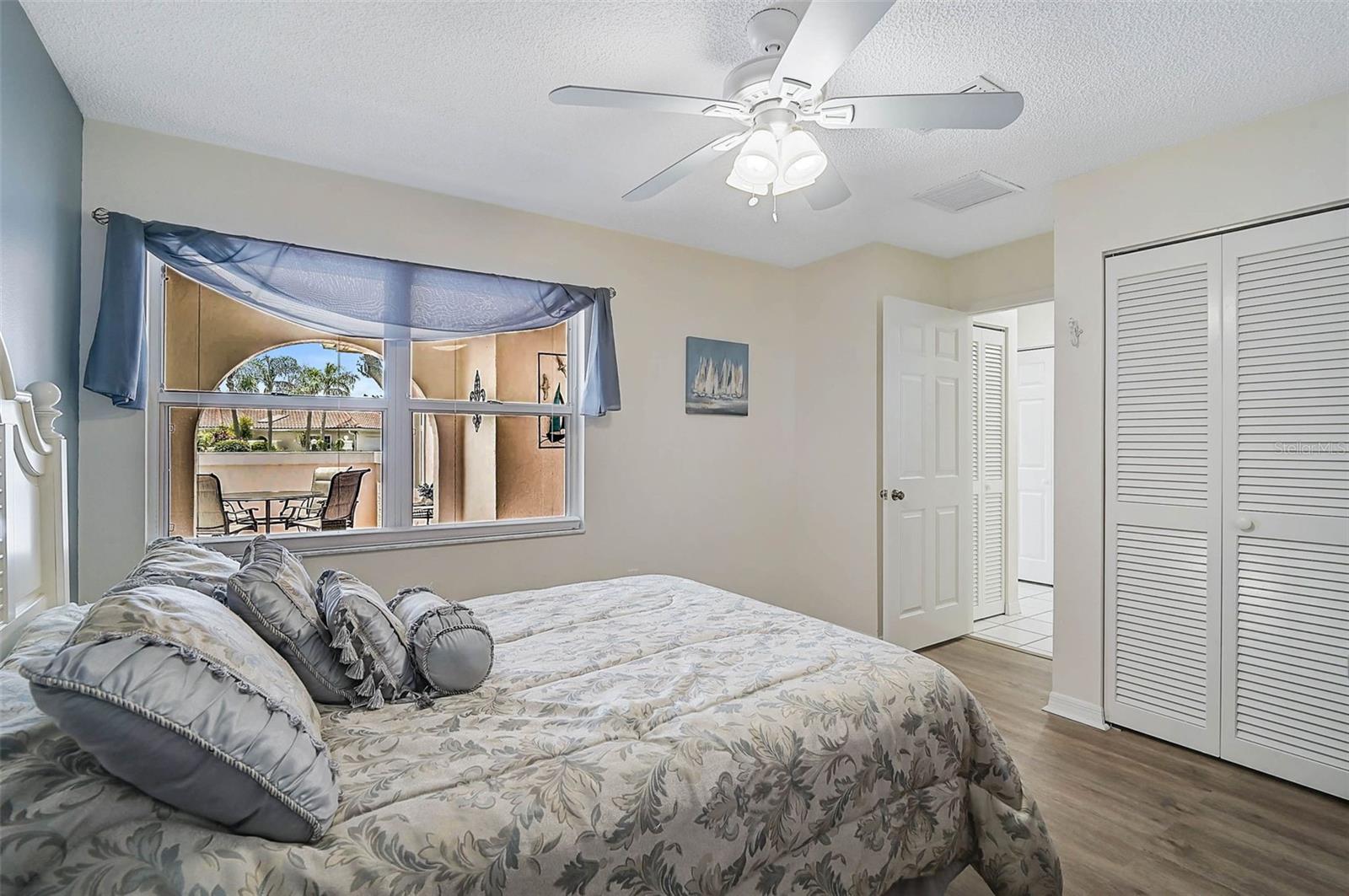 Image 26 of 49 For 7341 Golf Pointe Circle