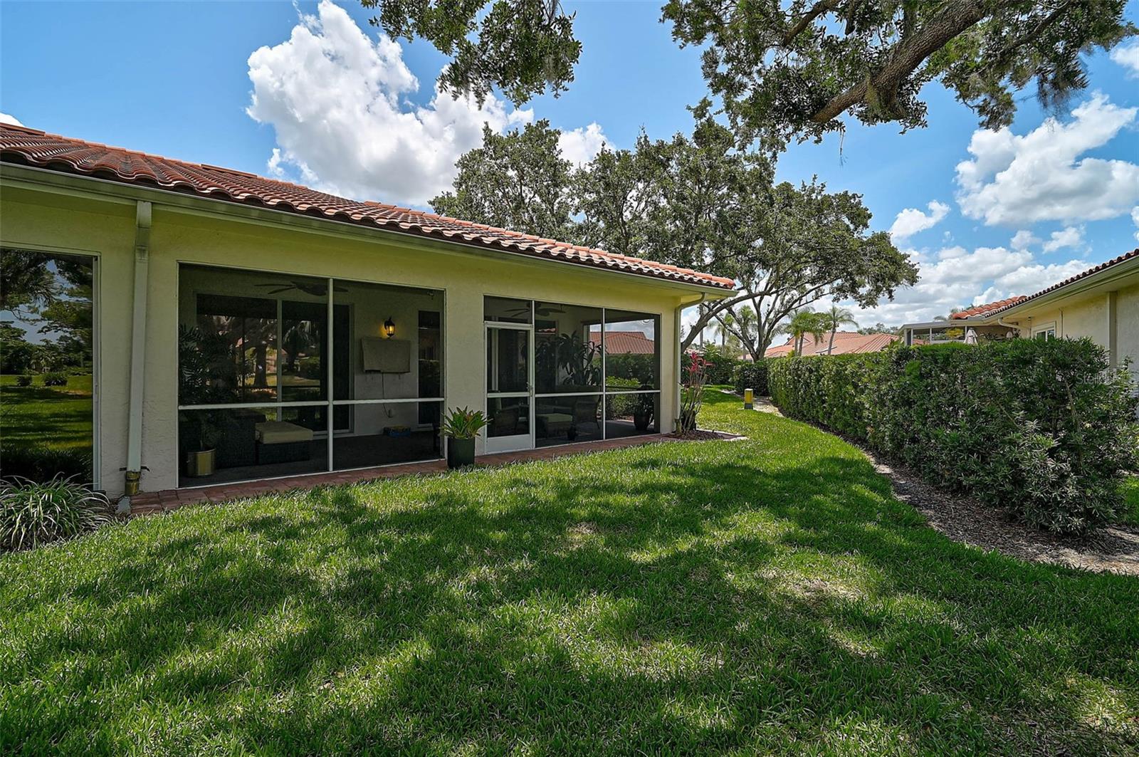 Image 39 of 49 For 7341 Golf Pointe Circle