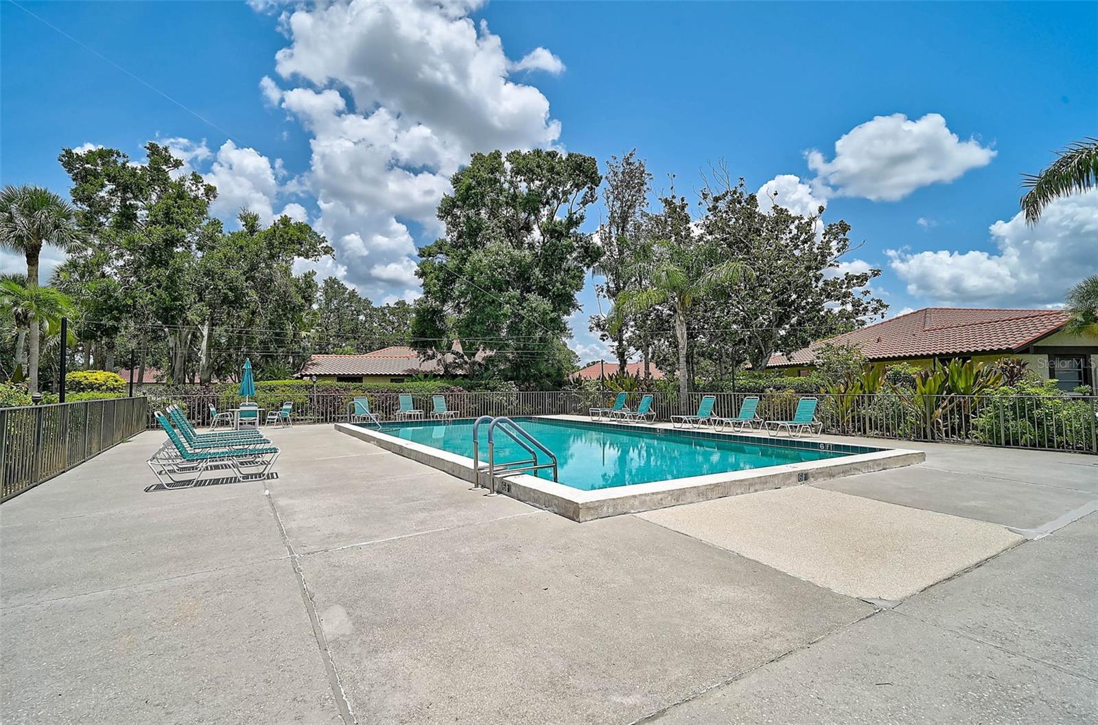 Image 41 of 49 For 7341 Golf Pointe Circle