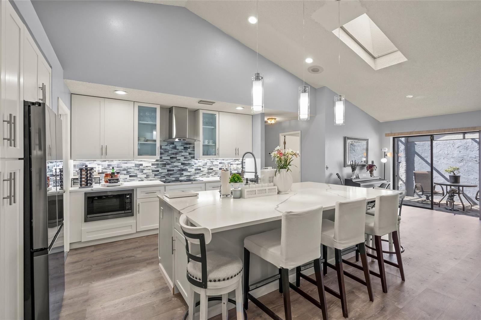 Image 10 of 39 For 4514 Cactus Avenue