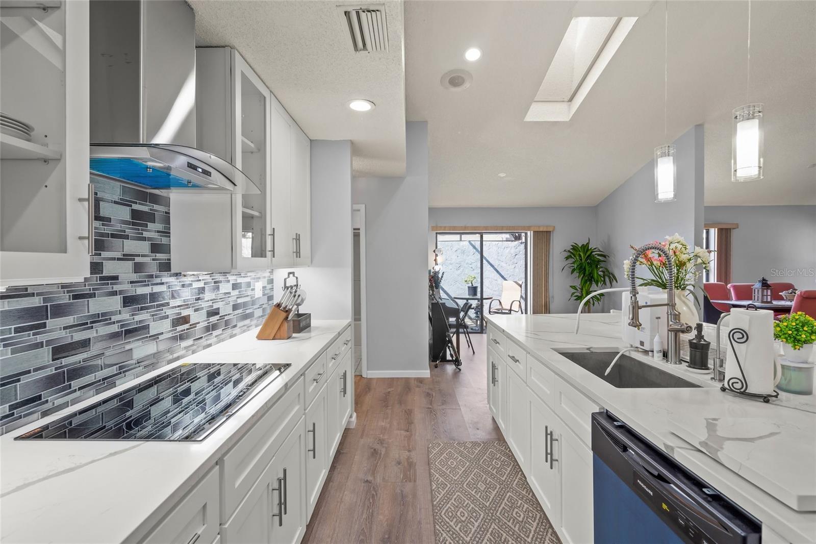 Image 13 of 39 For 4514 Cactus Avenue