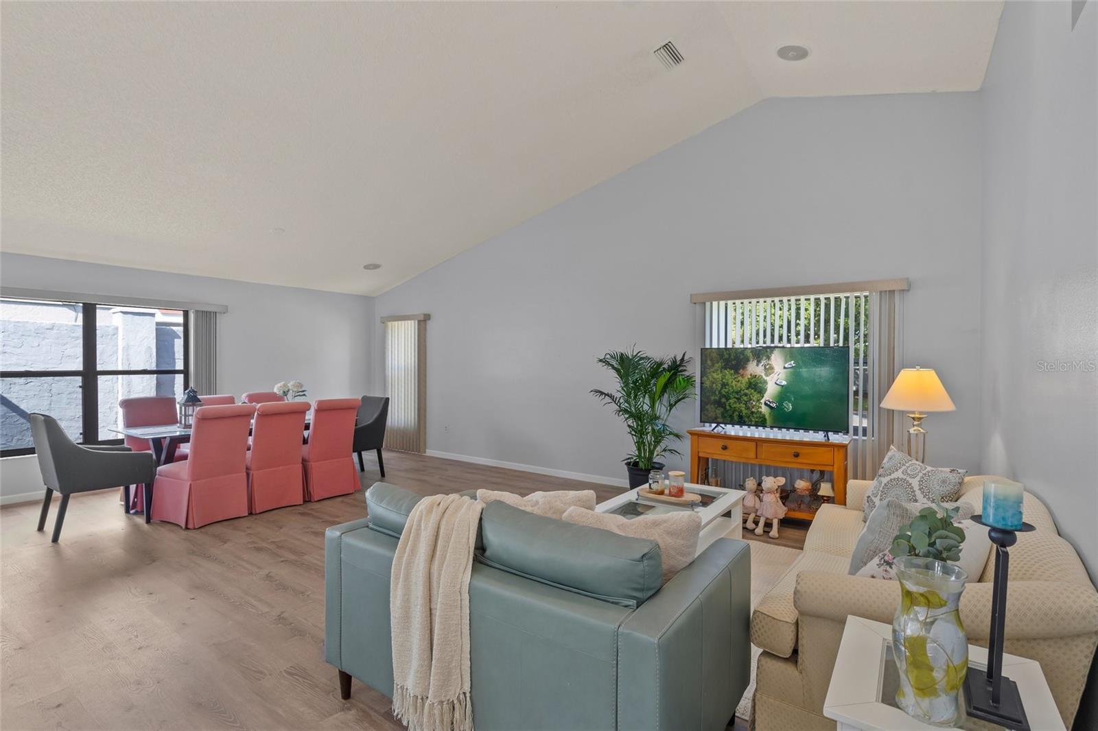 Image 15 of 39 For 4514 Cactus Avenue