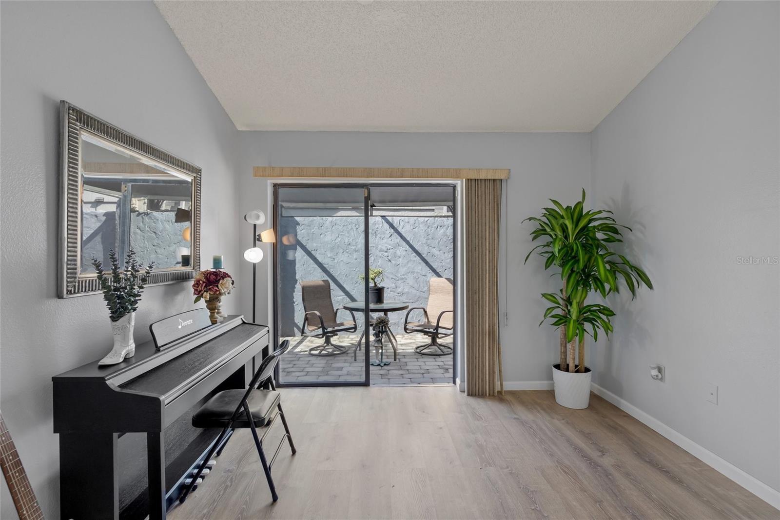 Image 20 of 39 For 4514 Cactus Avenue