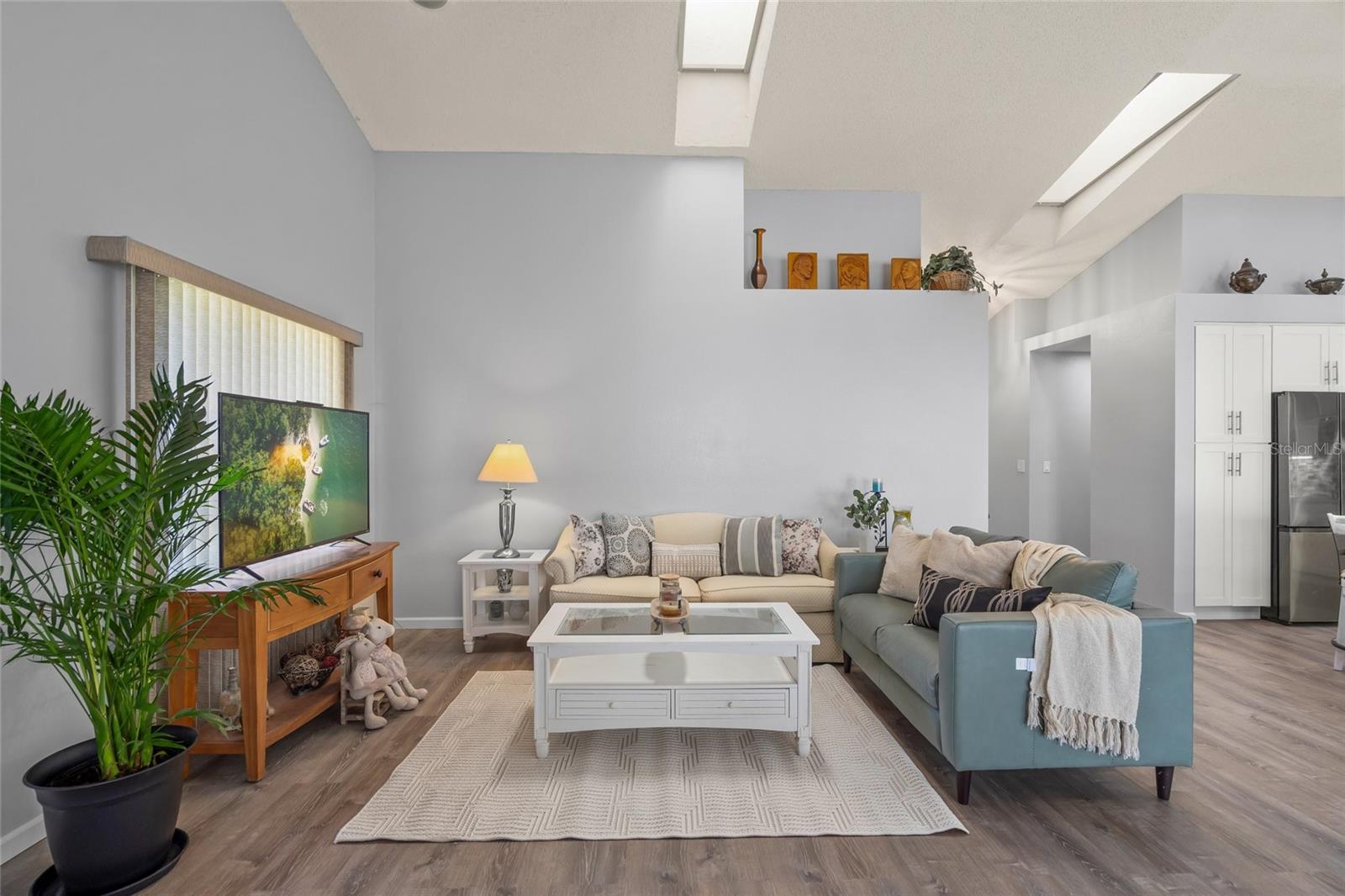 Image 7 of 39 For 4514 Cactus Avenue