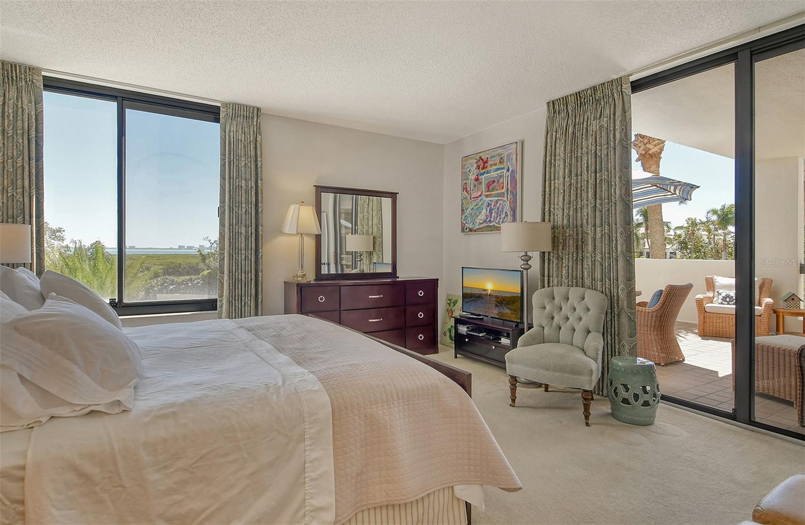 Image 16 of 34 For 1932 Harbourside Drive 217