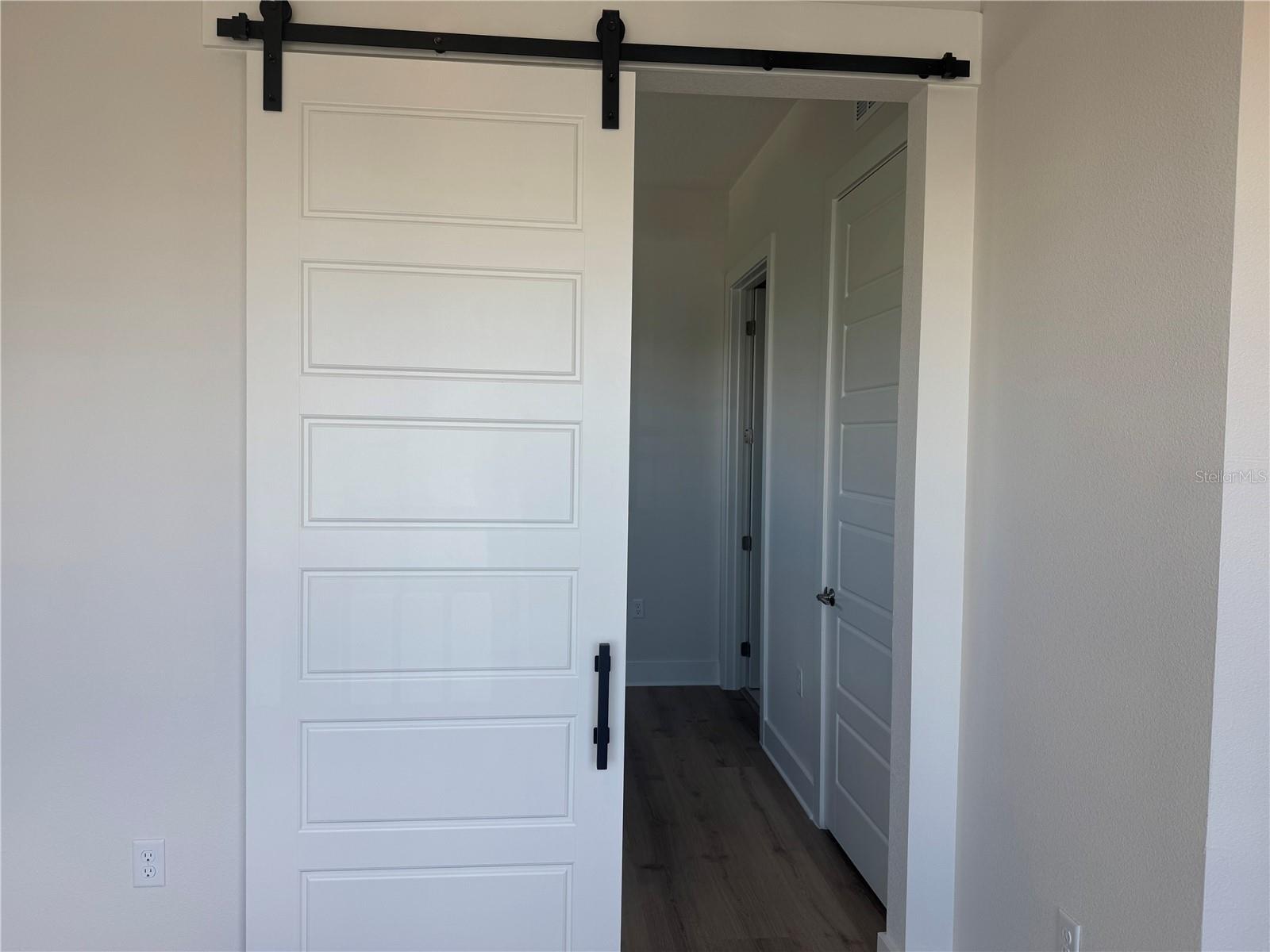 Image 25 of 41 For 798 Tetbury Loop