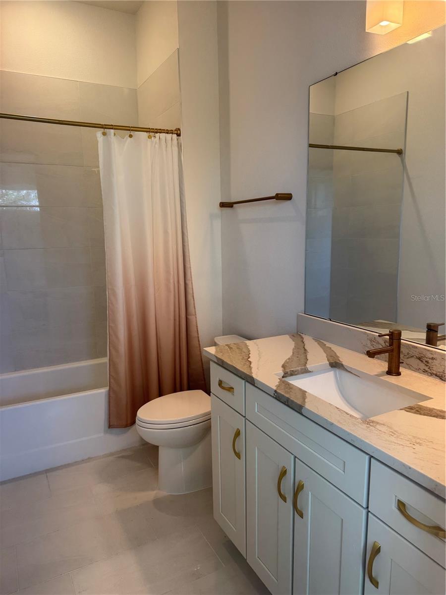 Image 33 of 41 For 798 Tetbury Loop