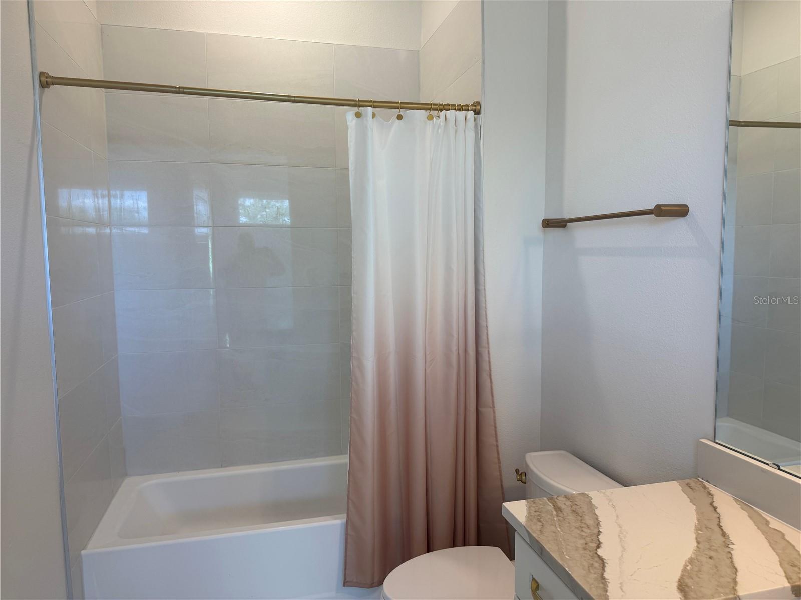 Image 34 of 41 For 798 Tetbury Loop