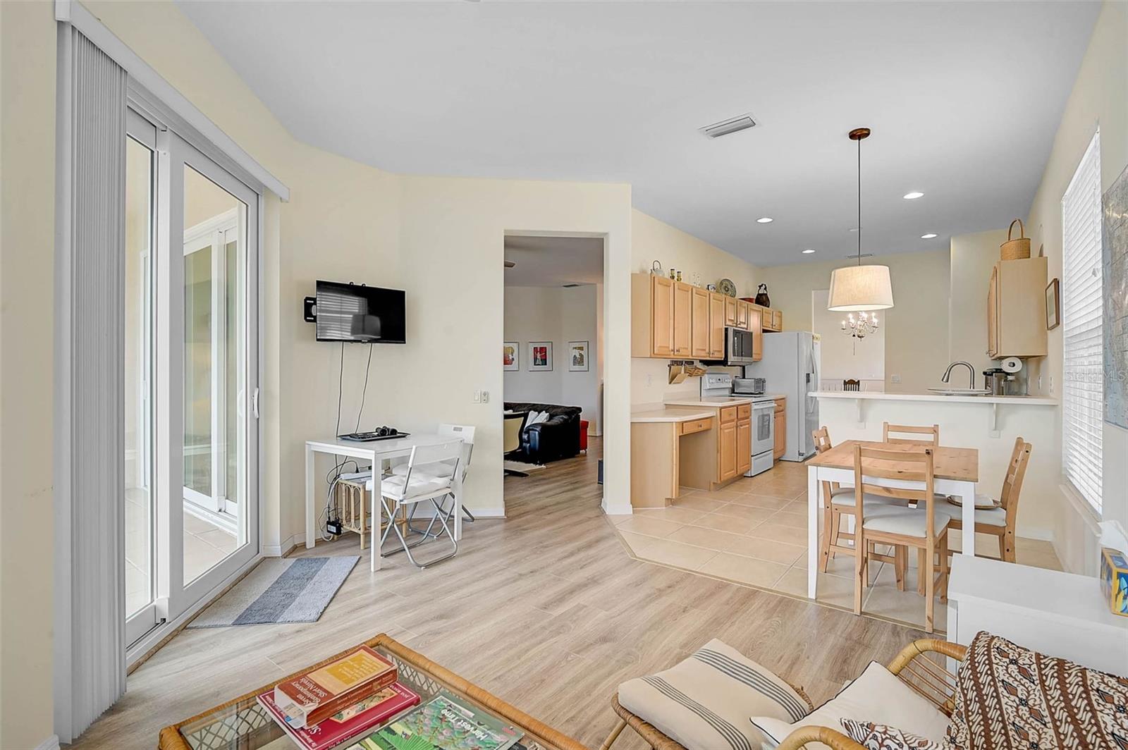 Image 11 of 45 For 7012 Prosperity Circle 706