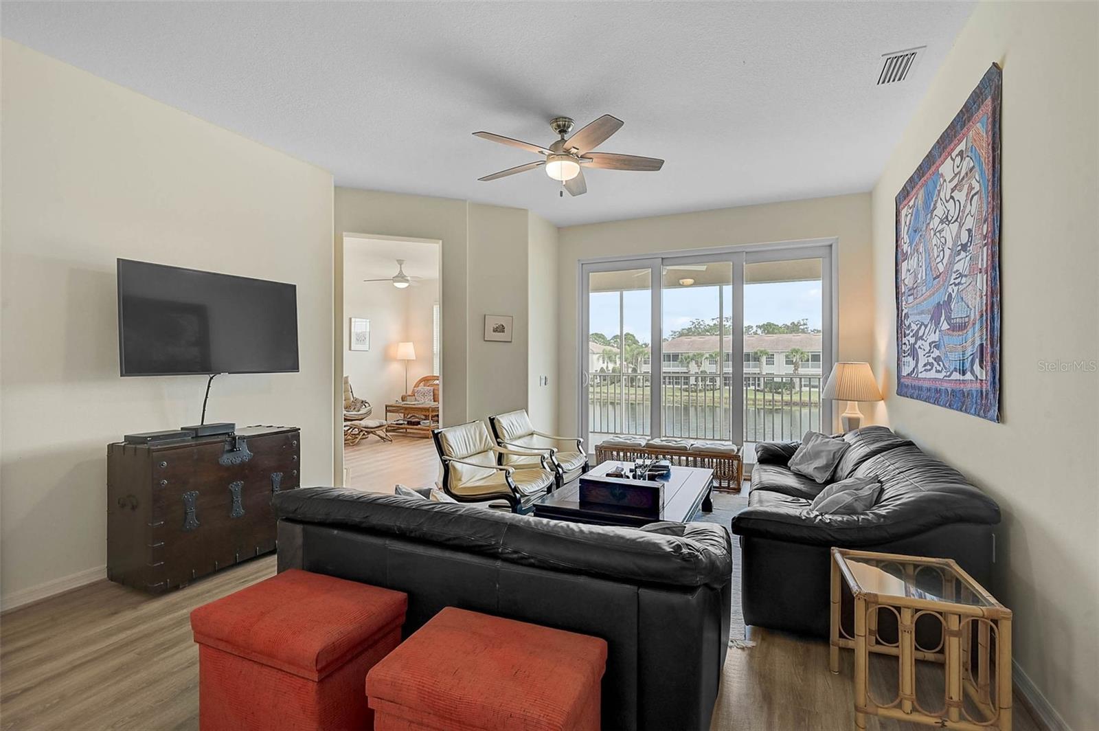 Image 4 of 45 For 7012 Prosperity Circle 706